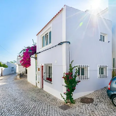 Casa Cachalote Holiday home *